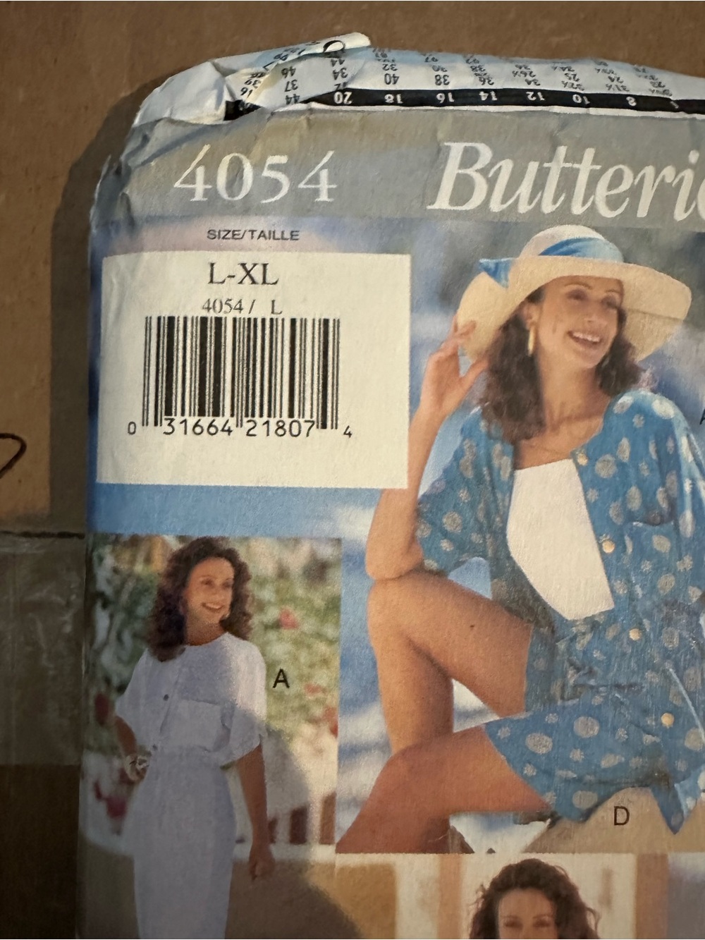 Butterick 4054 Blue Printed Shorts Set